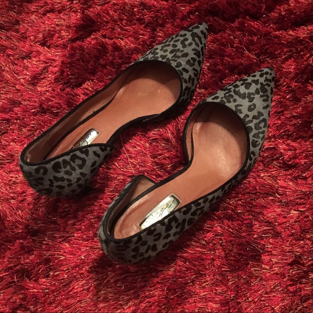 Halogen Animal print pumps